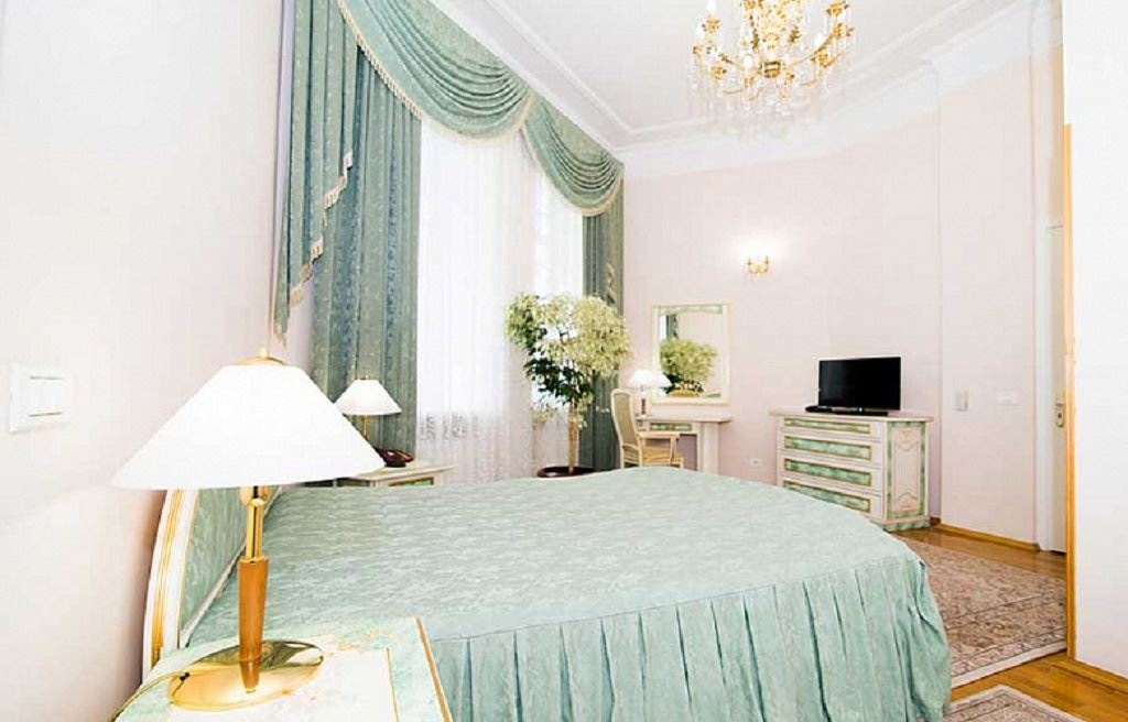rooms-2bed-2room-suite-no-103-203-building-4