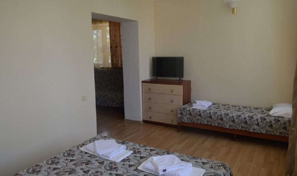 rooms-3bed-2room-with-kitchen