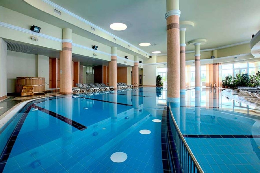 pools-indoor-pool