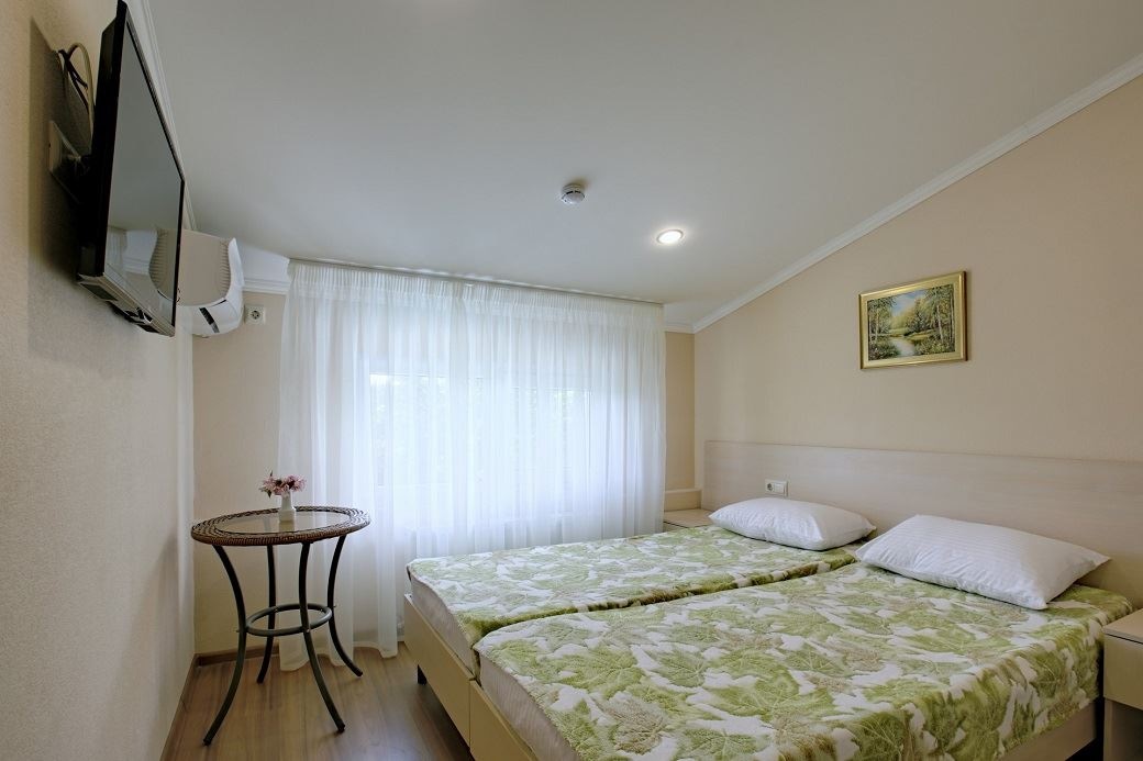 rooms-economy-room