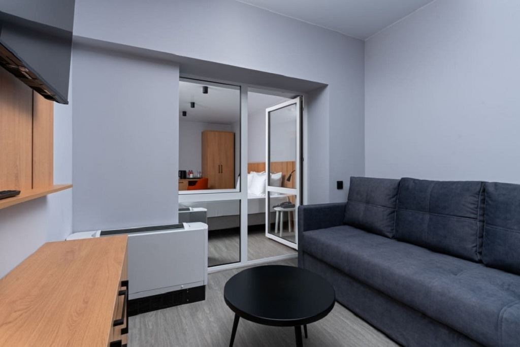 rooms-люкс-двухкомнатный-улучshенный