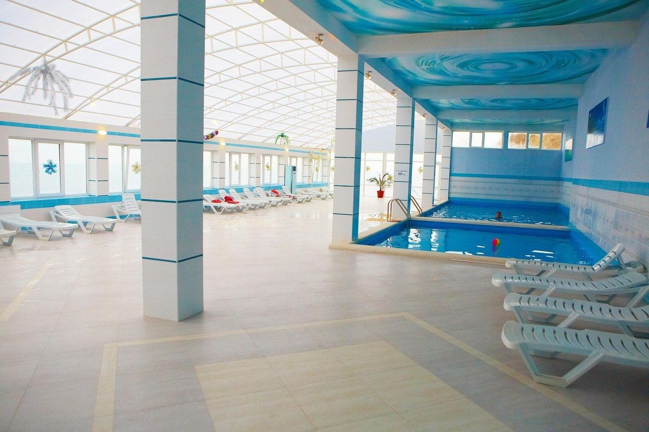 pools-indoor-pool