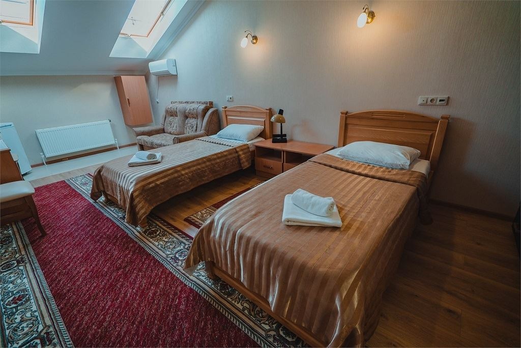 rooms-2мест-первой-категории-мансарда