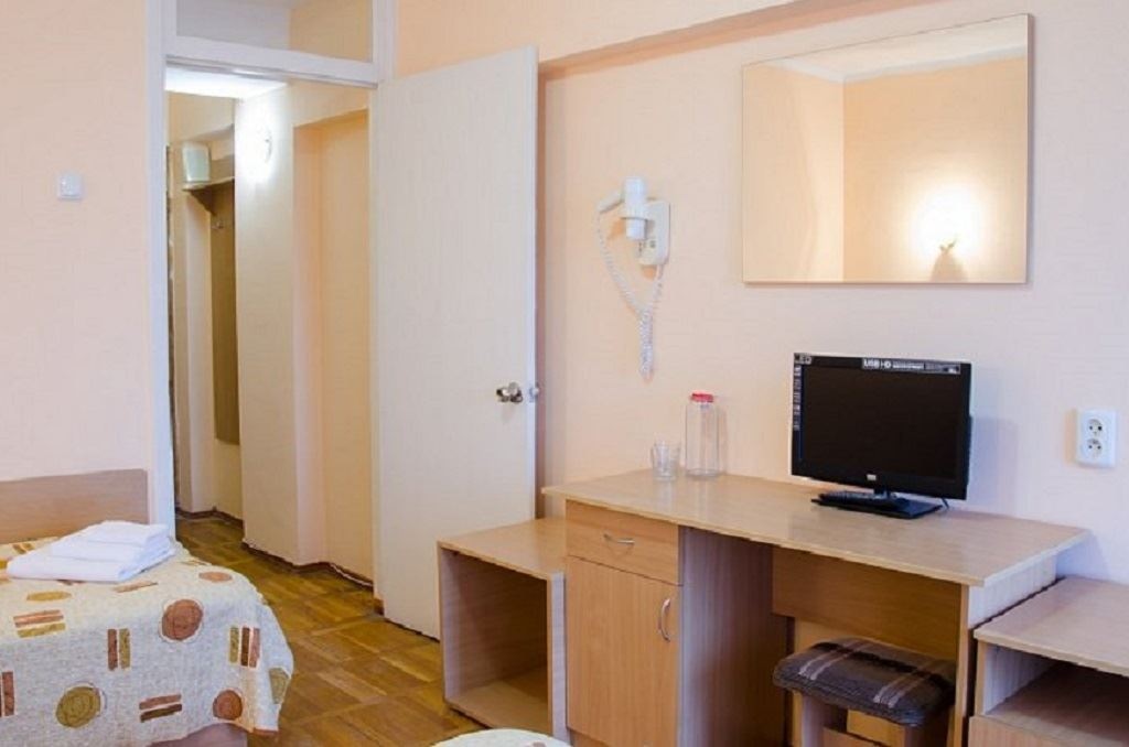 rooms-standard-with-air-conditioning-building-2