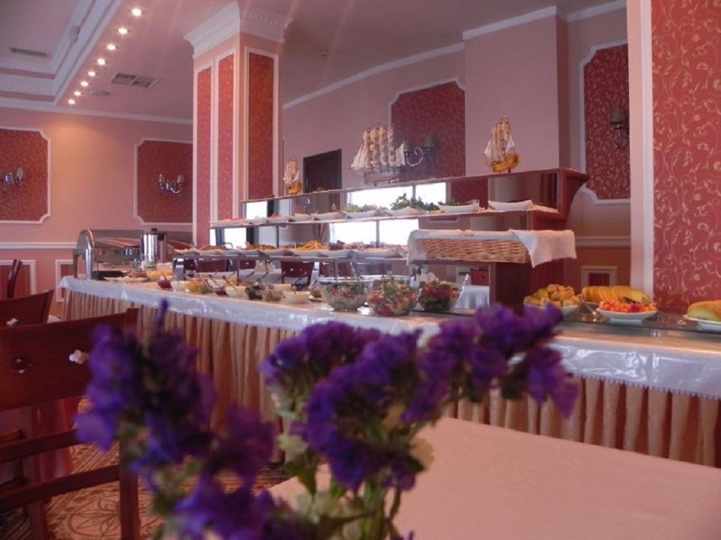 restaurants-restaurant