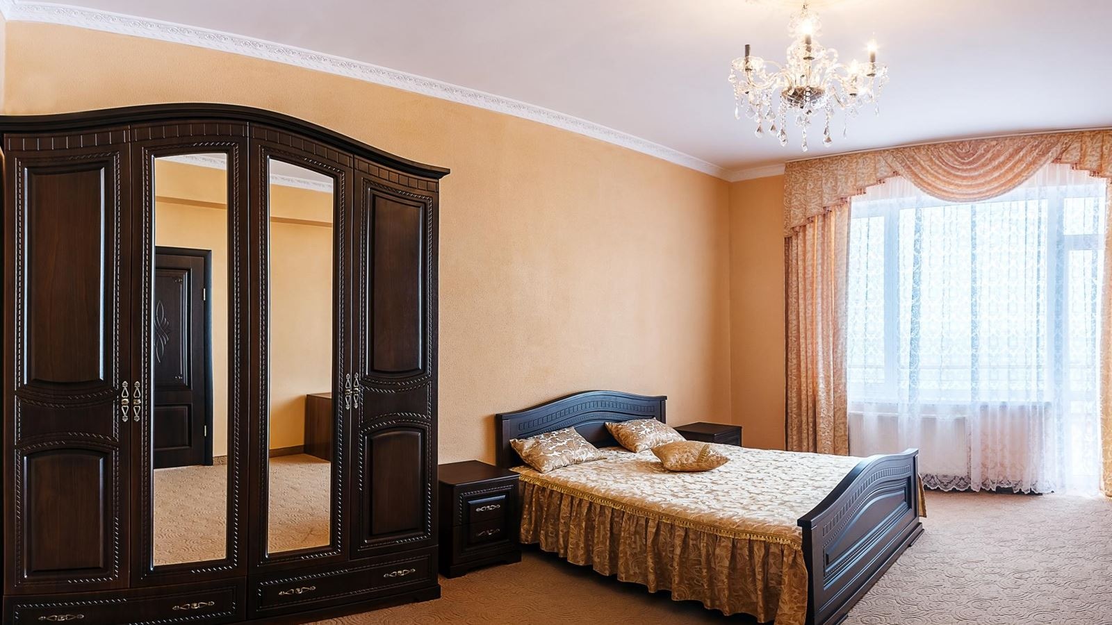 rooms-roomdeluxe-2-bedrooms