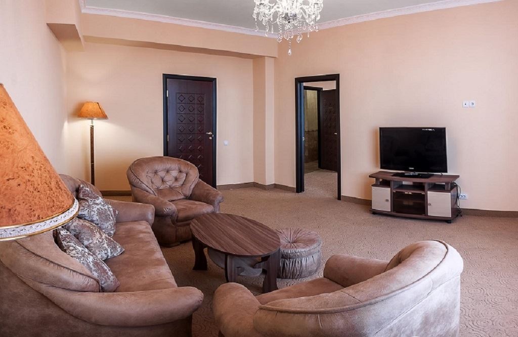 rooms-roomdeluxe-2-bedrooms