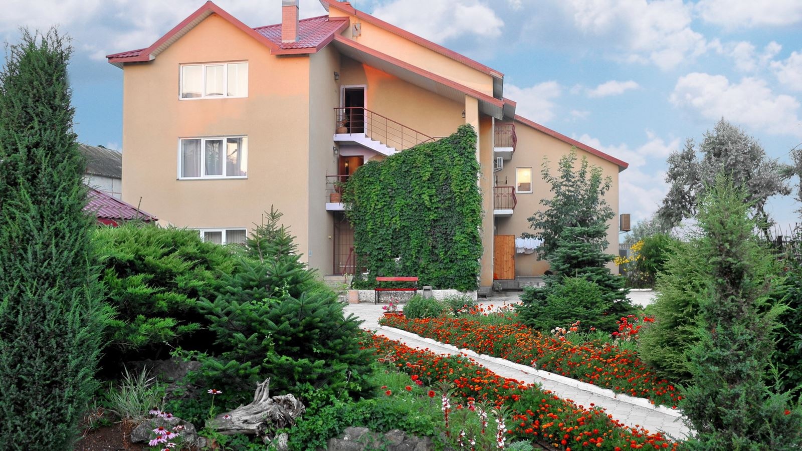 general-annex-building