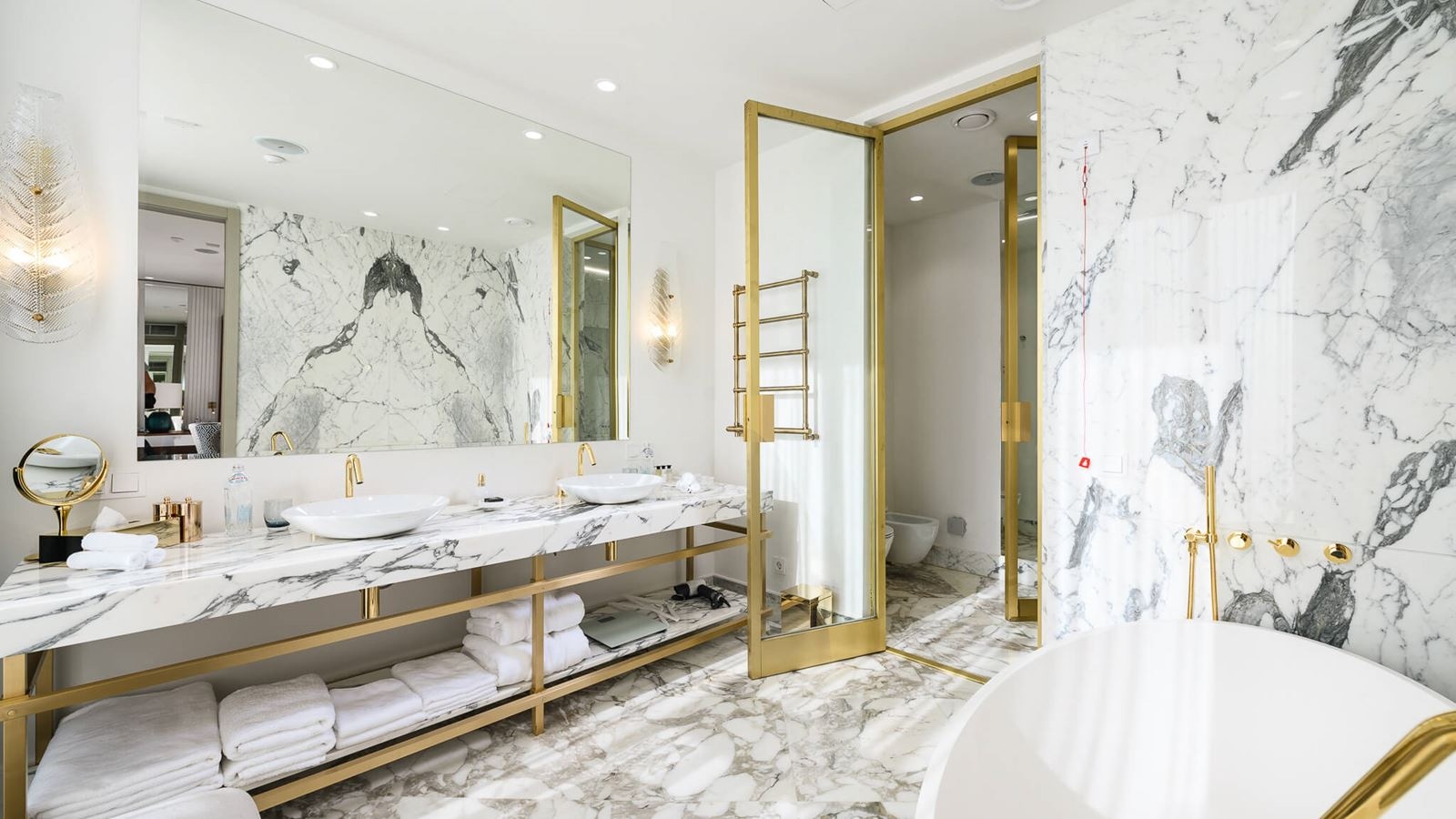 rooms-connected-deluxe