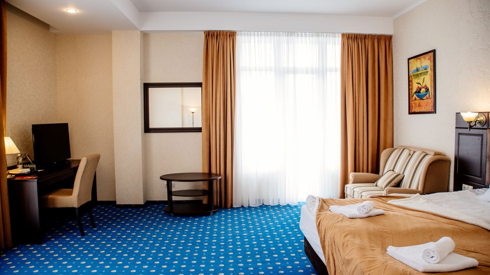 rooms-2bed-2room-studio-suite