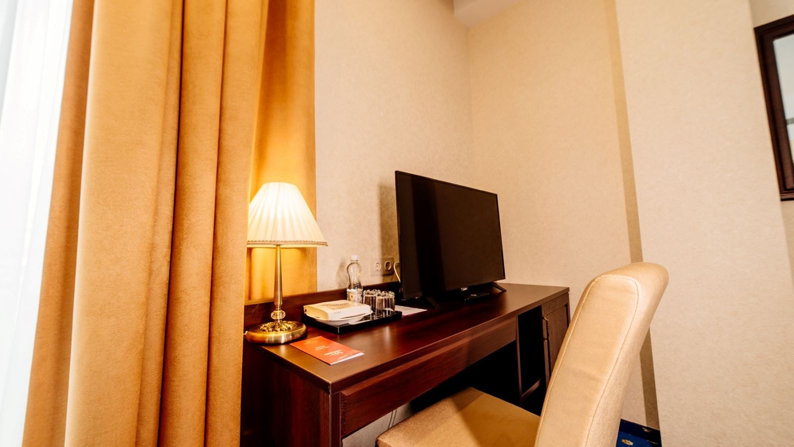 rooms-2bed-2room-studio-suite