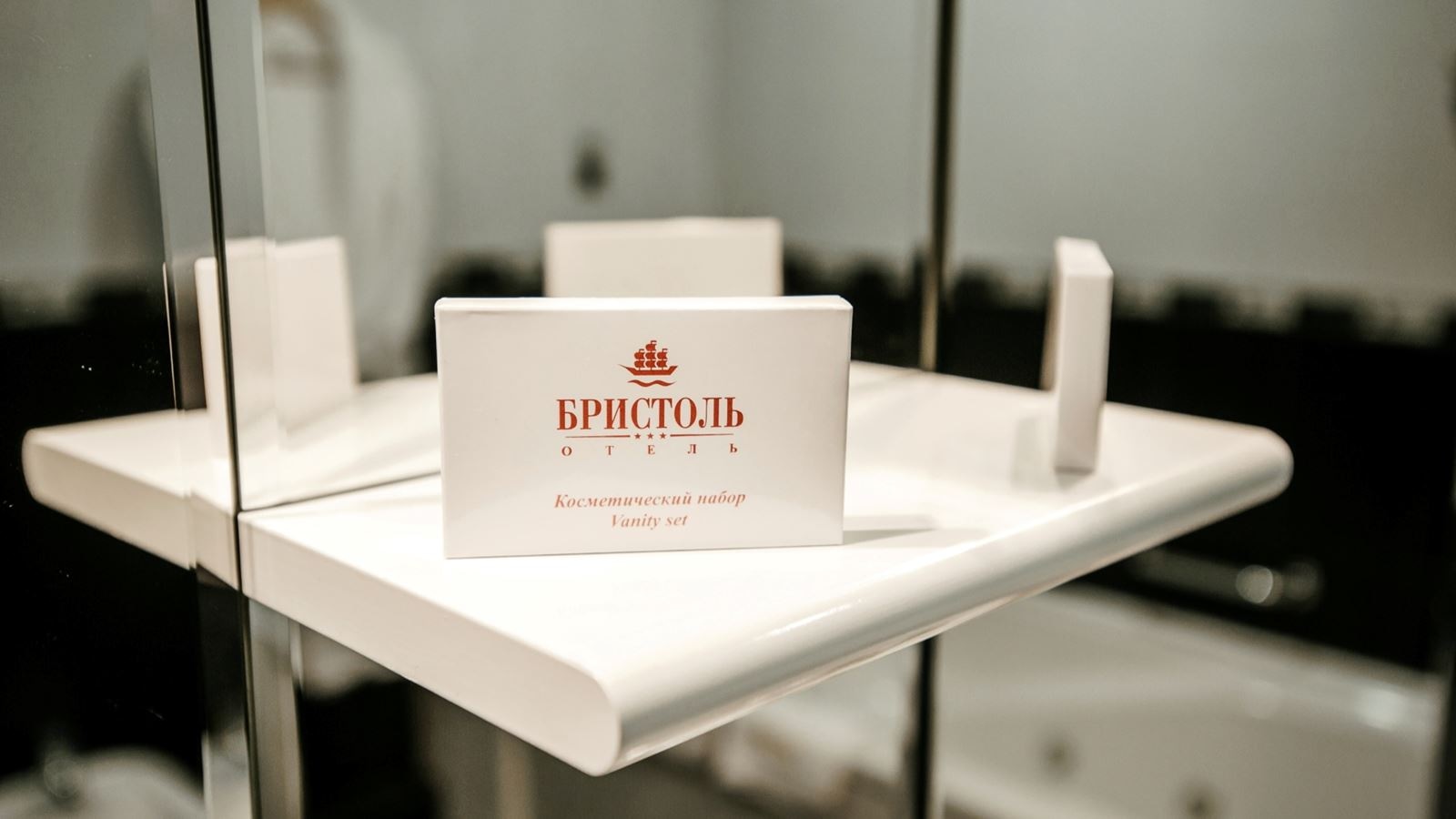 rooms-duplex-suite-with-french-balcony