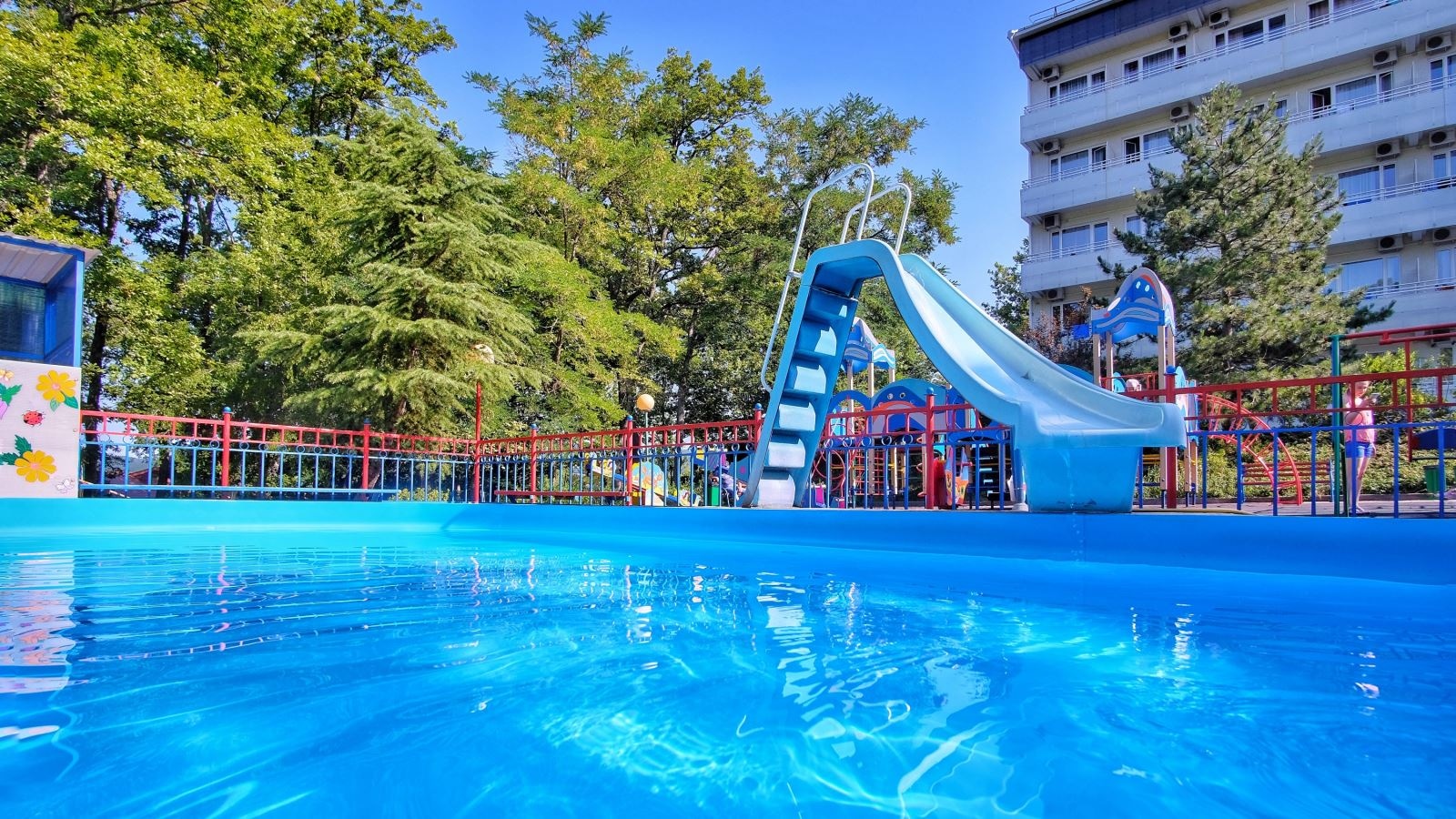 pools-outdoor--indoor-childrens-pool
