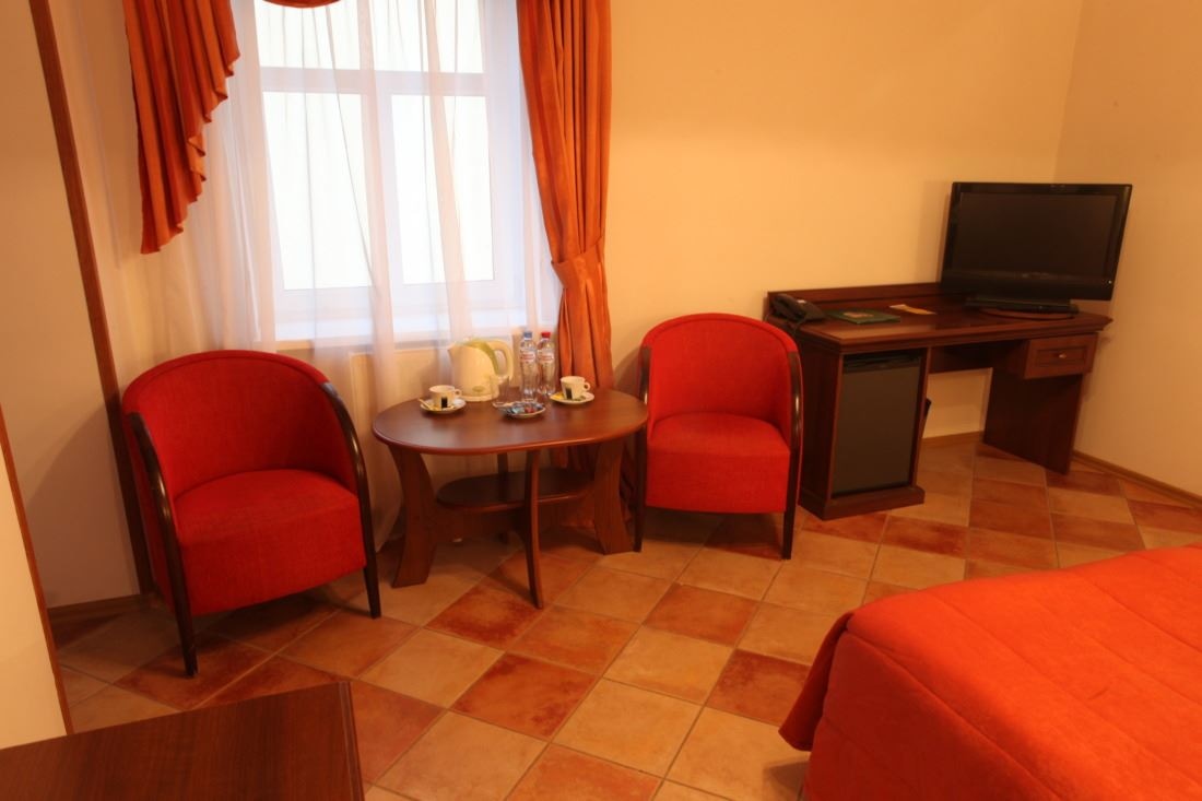 rooms-standard-with-kitchenette