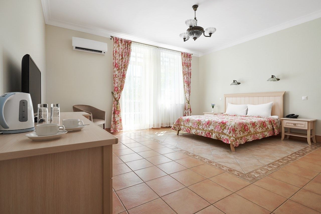 rooms-standard-with-air-conditioning