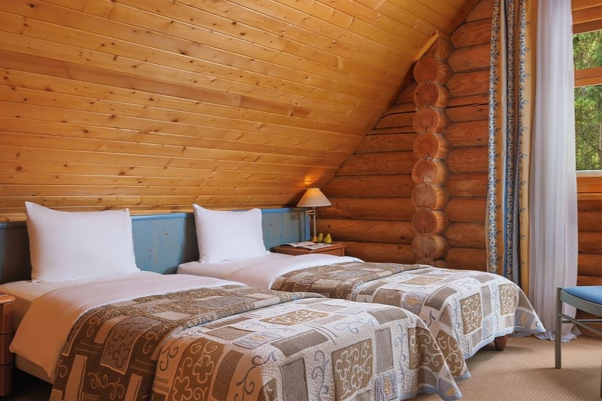 rooms-коттедж-с-3-спальнями-и-мини-кухней