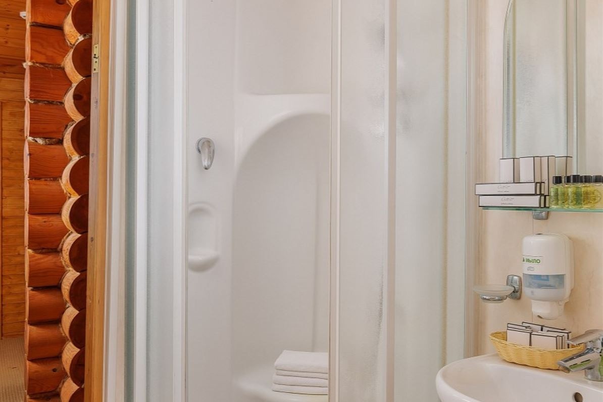 rooms-коттедж-с-3-спальнями-и-мини-кухней