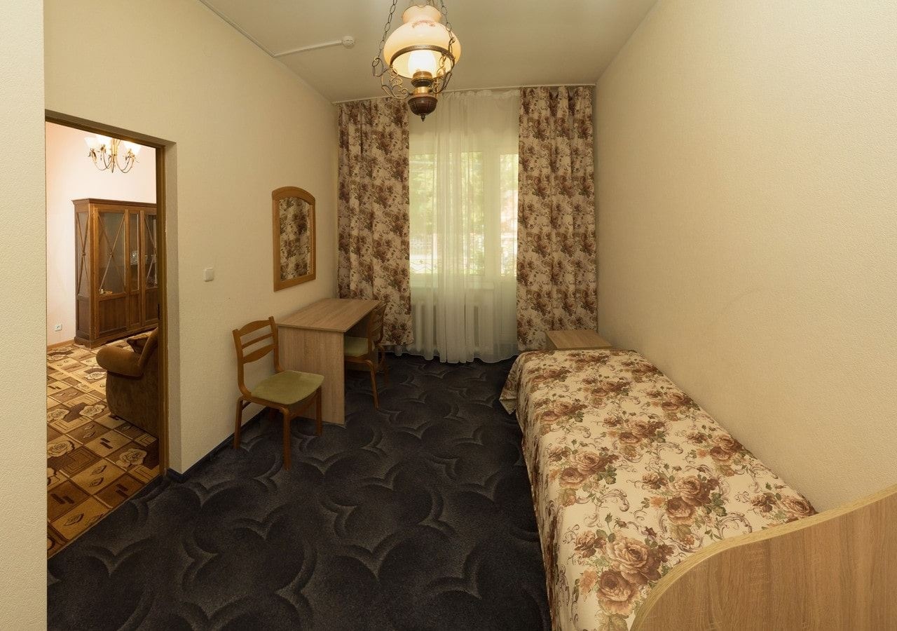 rooms-suite-room