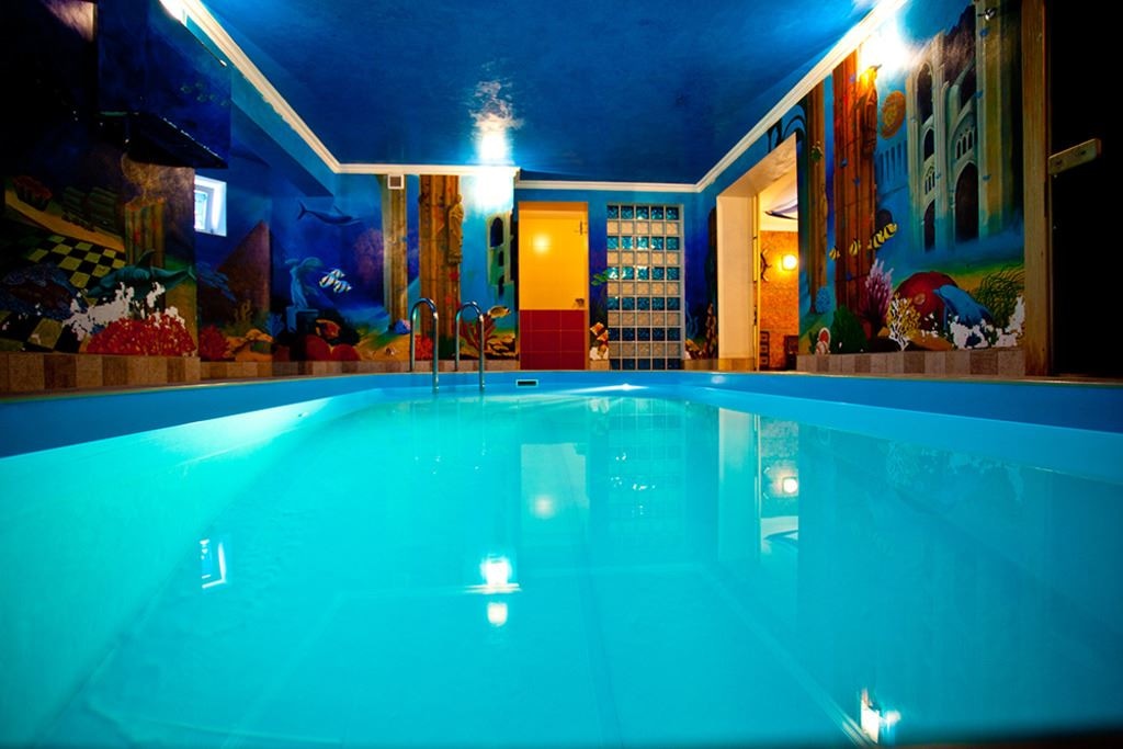 pools-indoor-pool