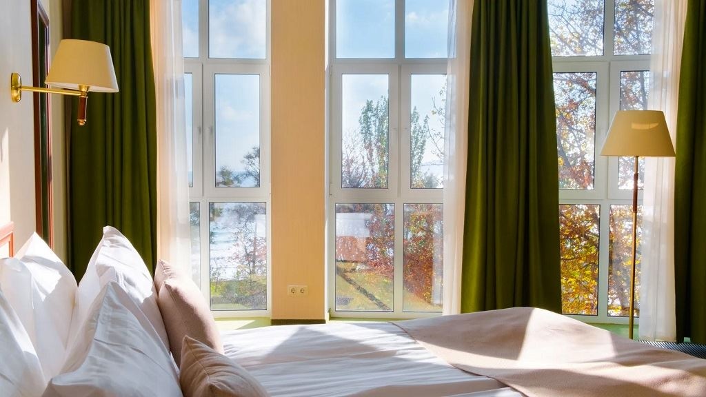 rooms-2местный-полулюкс-панорамный-грей-инн