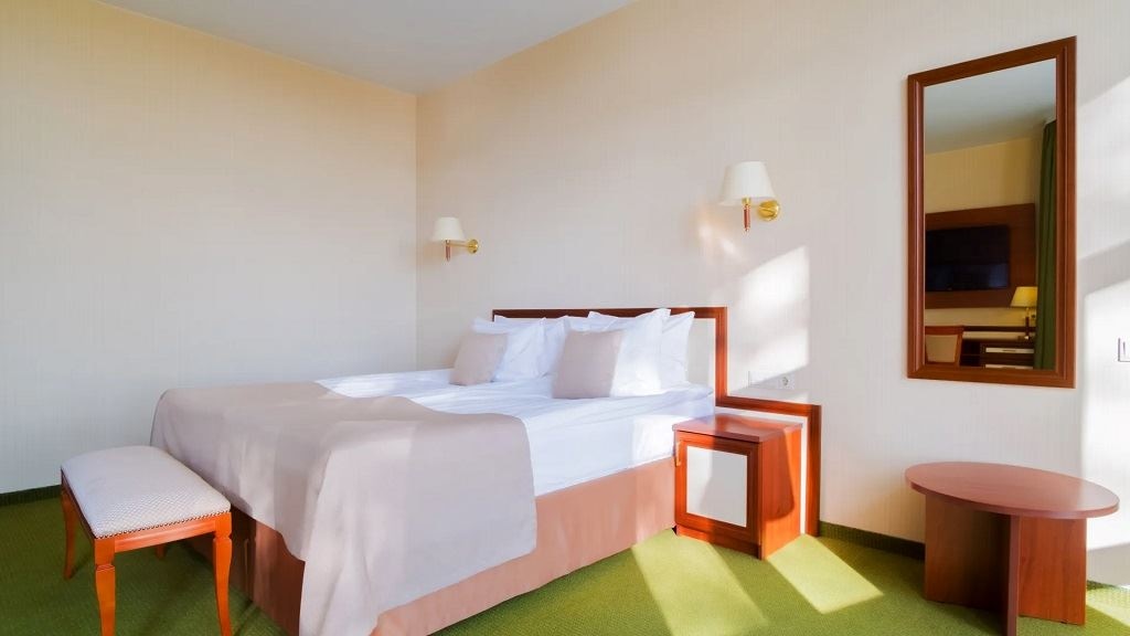 rooms-2местный-полулюкс-панорамный-грей-инн