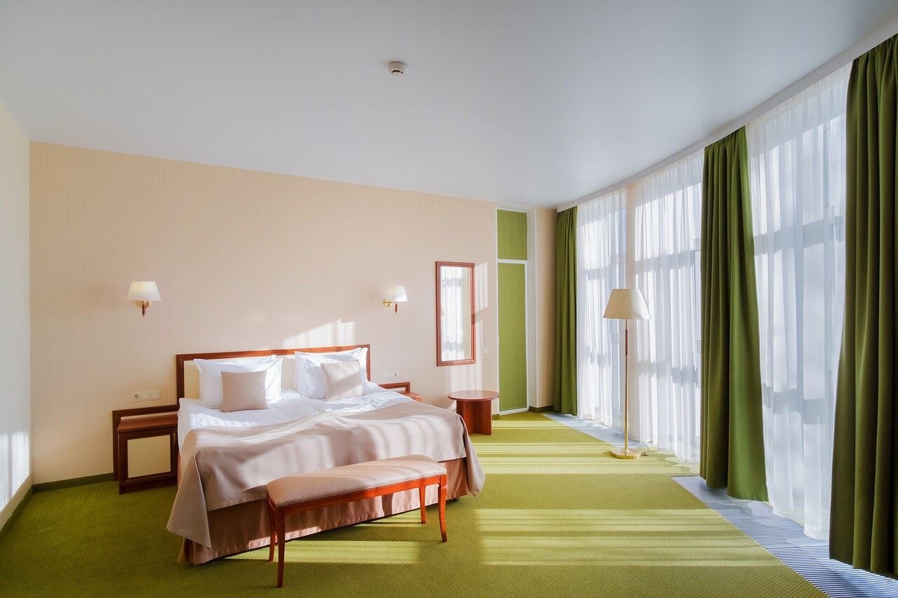 rooms-2местный-полулюкс-панорамный-грей-инн