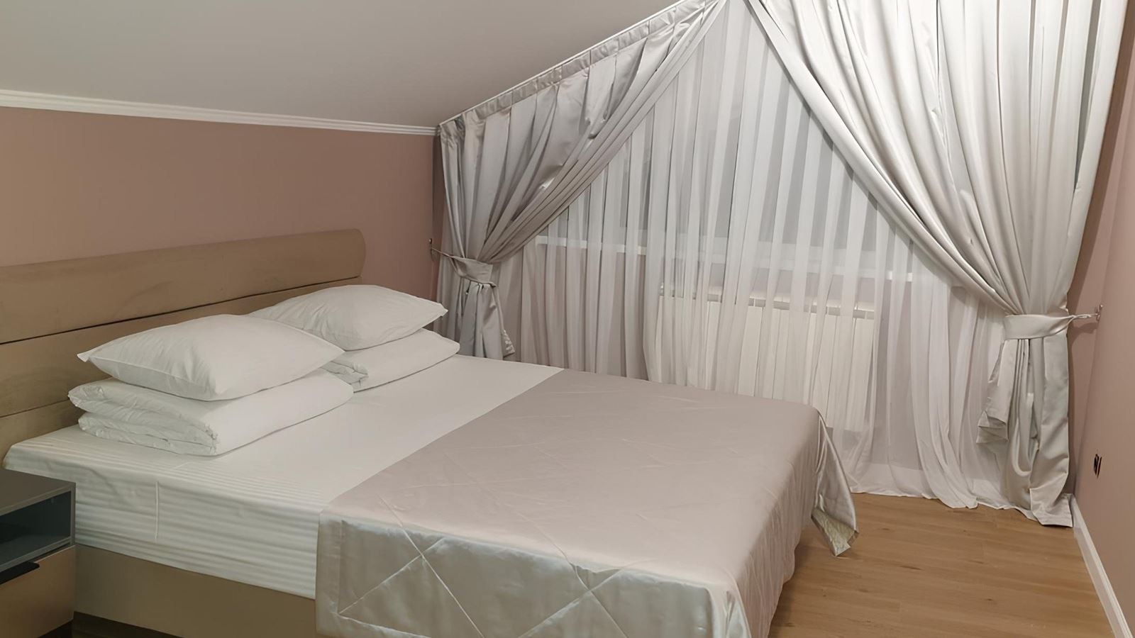 rooms-4-mest-3-room-standart