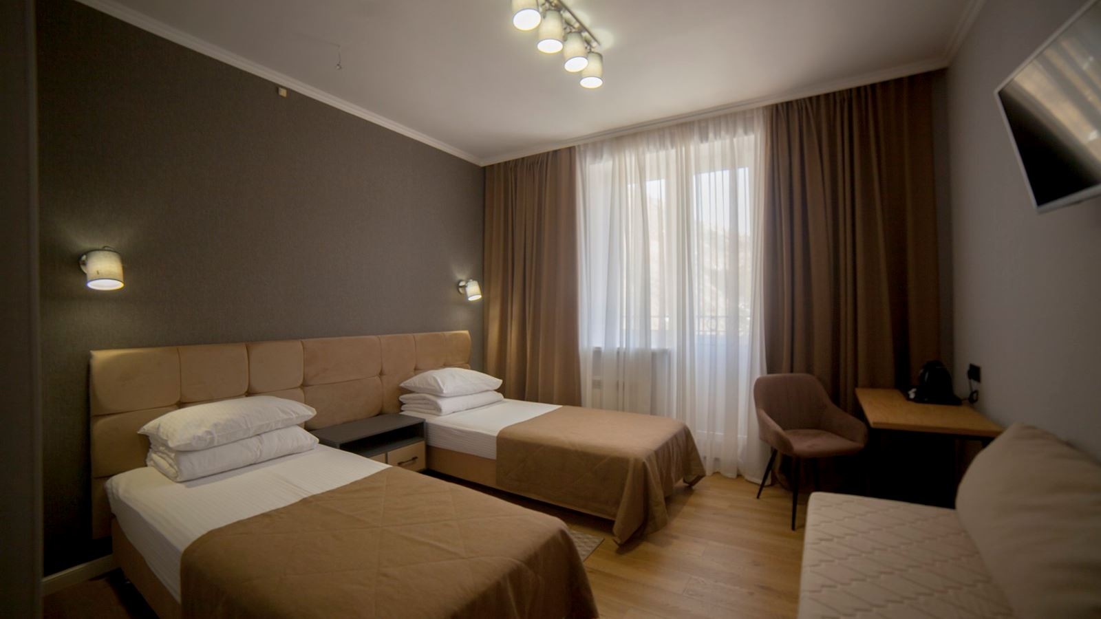 rooms-trpl-standart