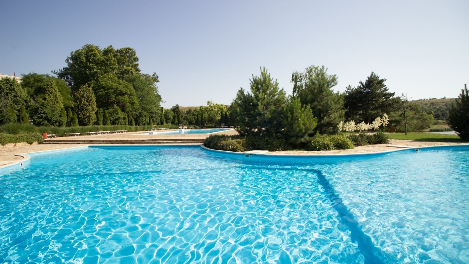 pools-outdoor-pool