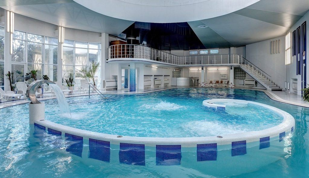 pools-indoor-pool