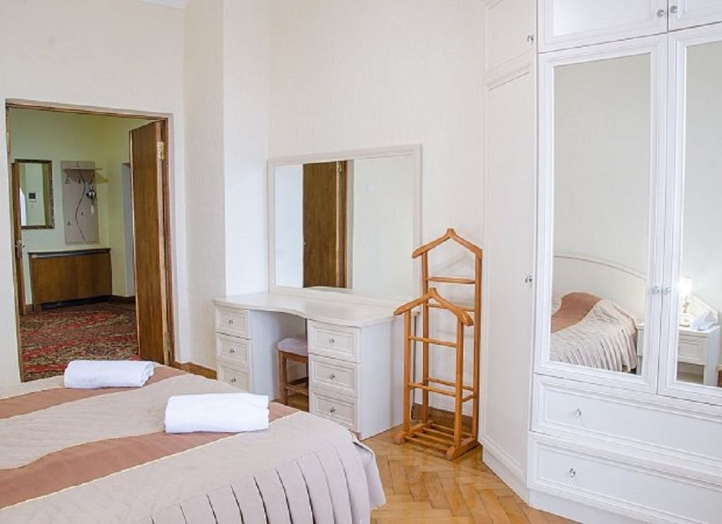 rooms-2-комнатный-люкс-дача-чайка