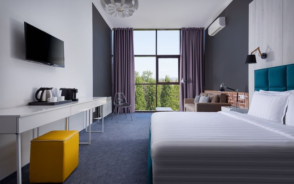 rooms-стандарт-с-панорамными-окнами