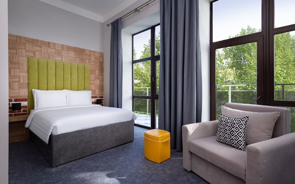 rooms-стандарт-трехместный-с-видом-на-море