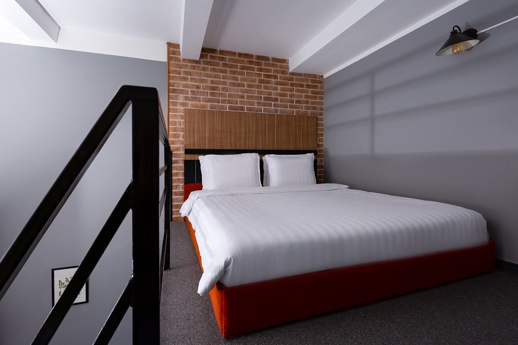 rooms-супериор-двухуровневый-вид-на-сад