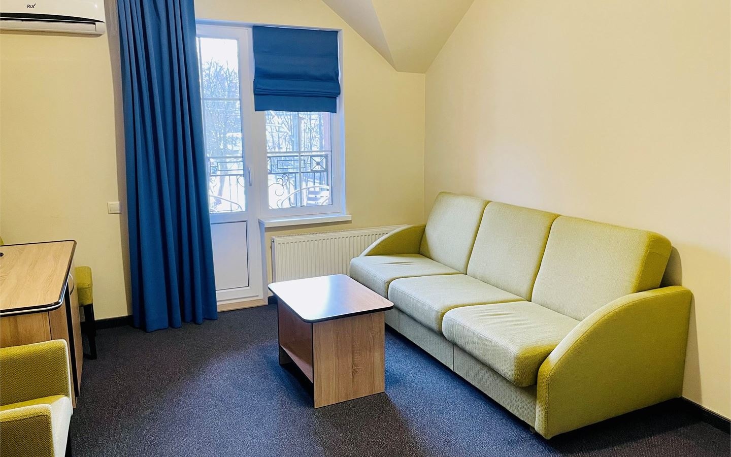 rooms-двухместный-двухкомнатный-номер-i-категории-комфорт