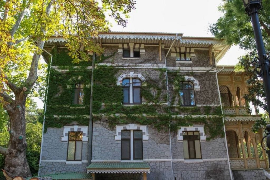 general-main-building