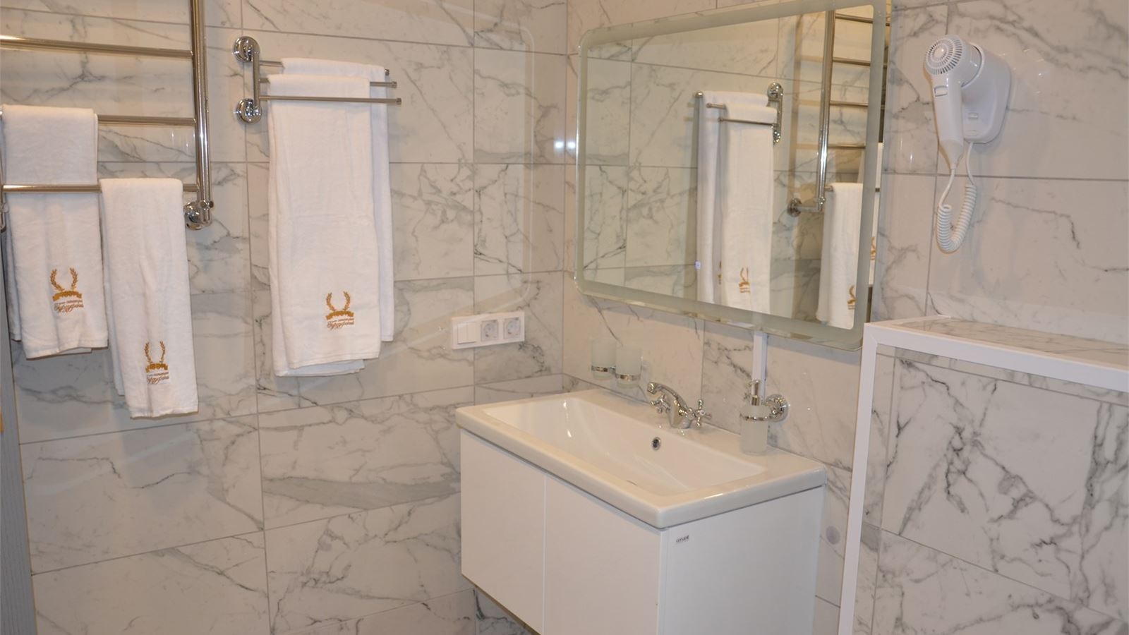 rooms-room-superior-2-rooms