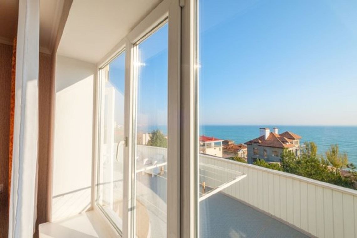 rooms-room-standard-single-seaview