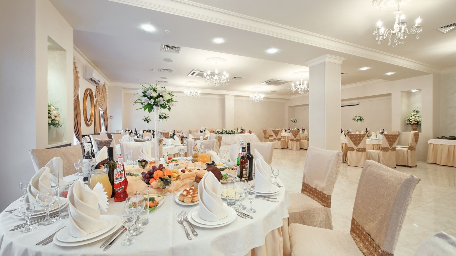 restaurants-banketnyi-zal