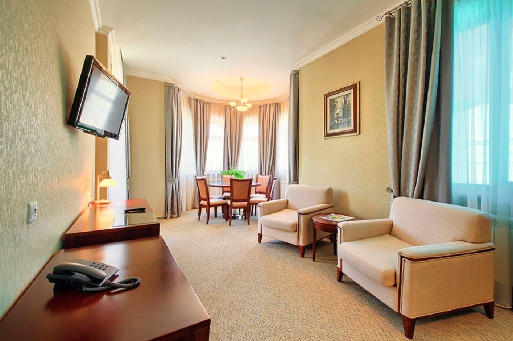 rooms-room-luxury-2-bedrooms