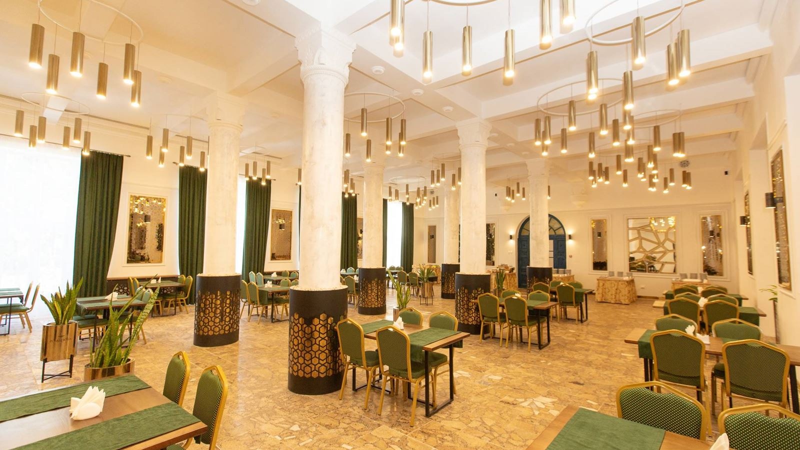 restaurants-restaurant