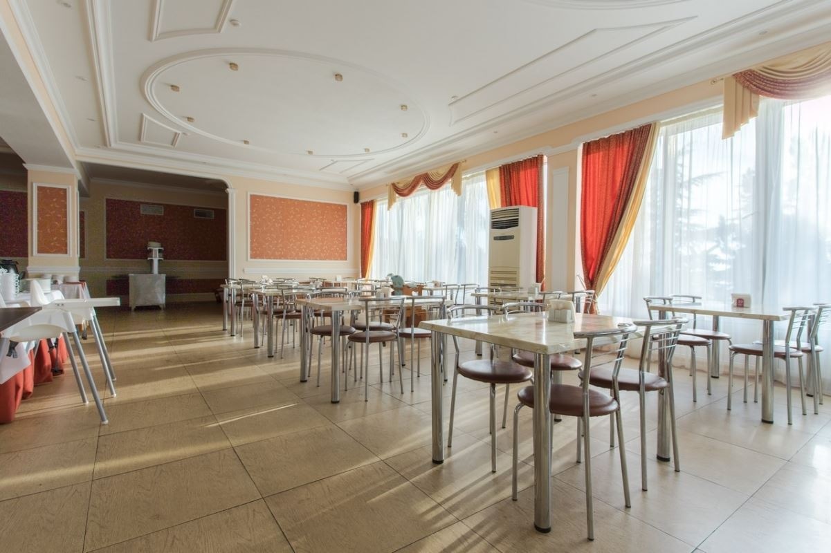 restaurants-ресторан-алустон