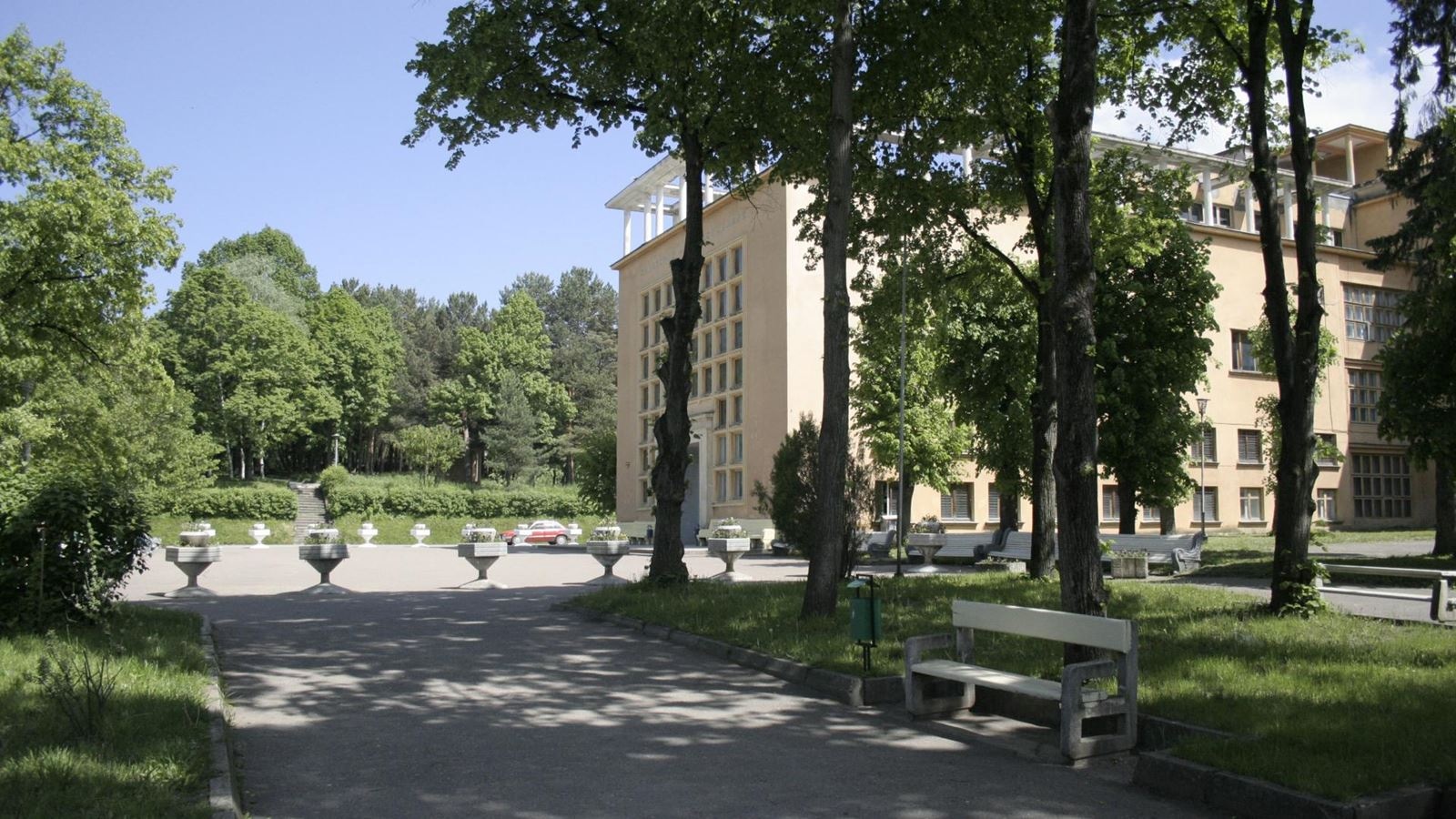 general-main-building