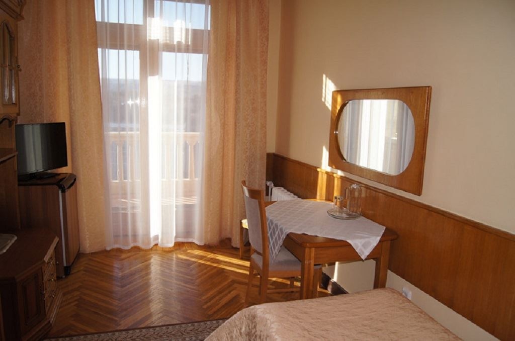 rooms-1-mest-standart