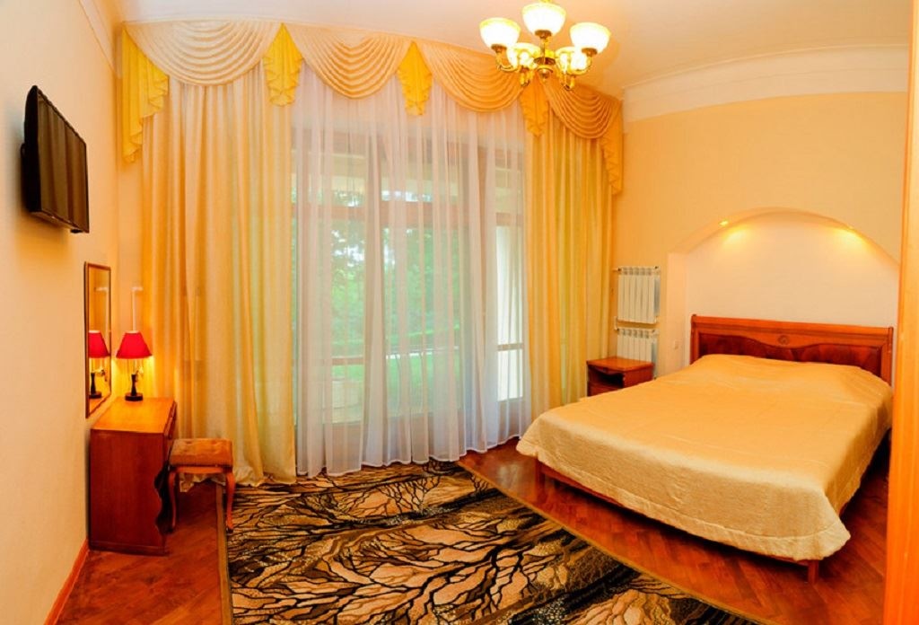 rooms-2-mest-2-komn-luxe