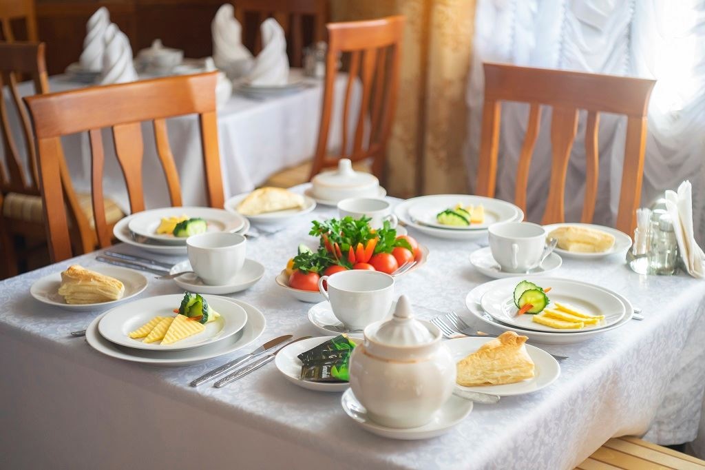 restaurants-obedennyi-zal