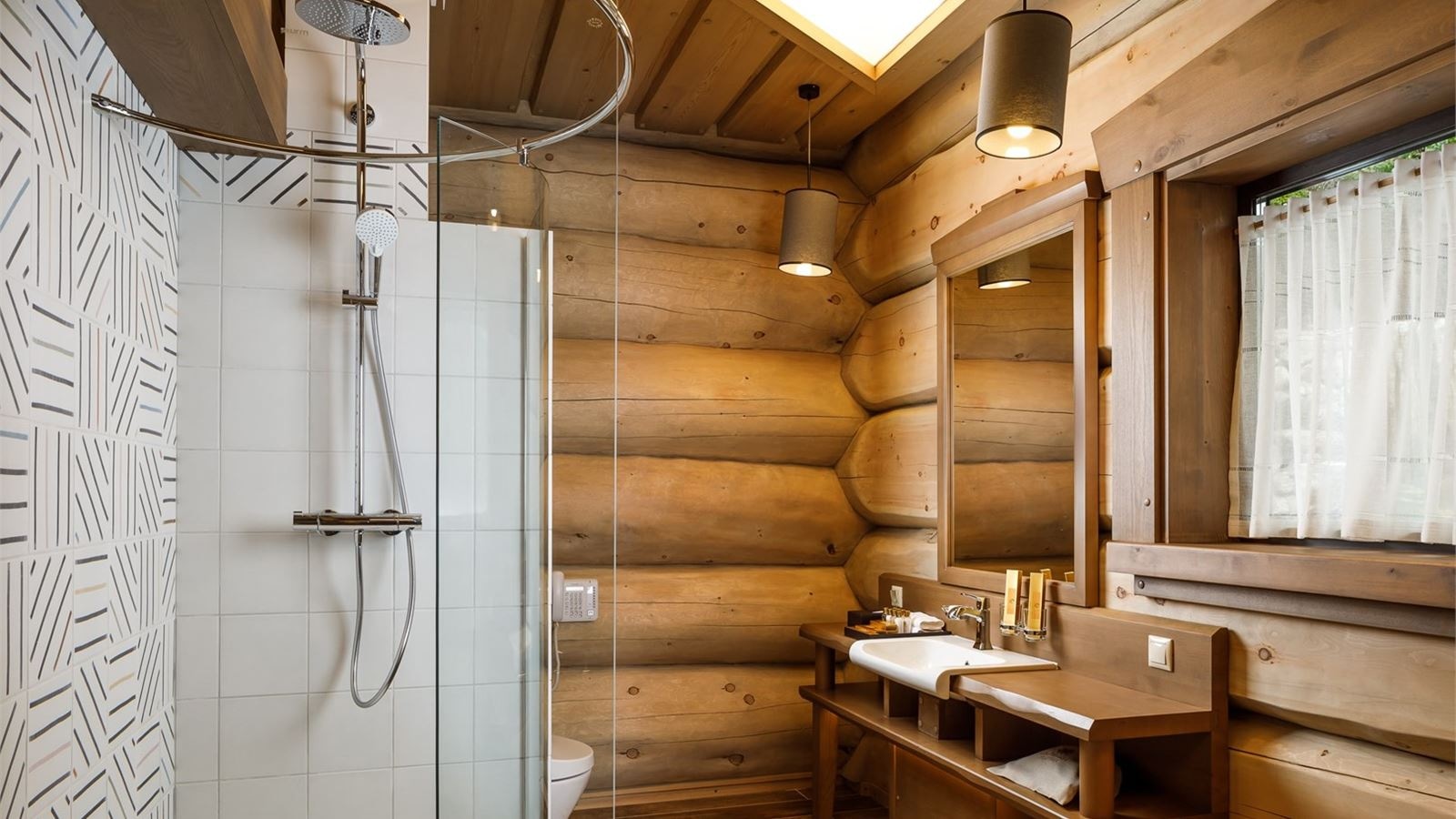 rooms-room-green-chalet