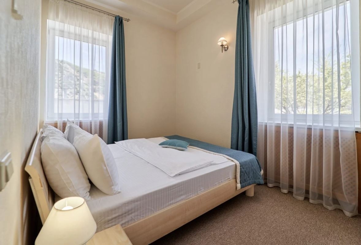 rooms-room-standard-typed