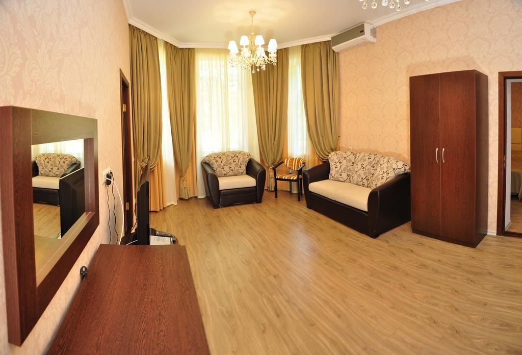 rooms-luxe-102-202-203