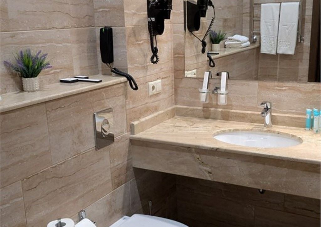 rooms-delux-with-balcony